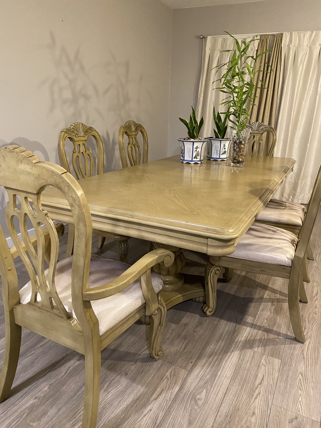 table - photo 2
