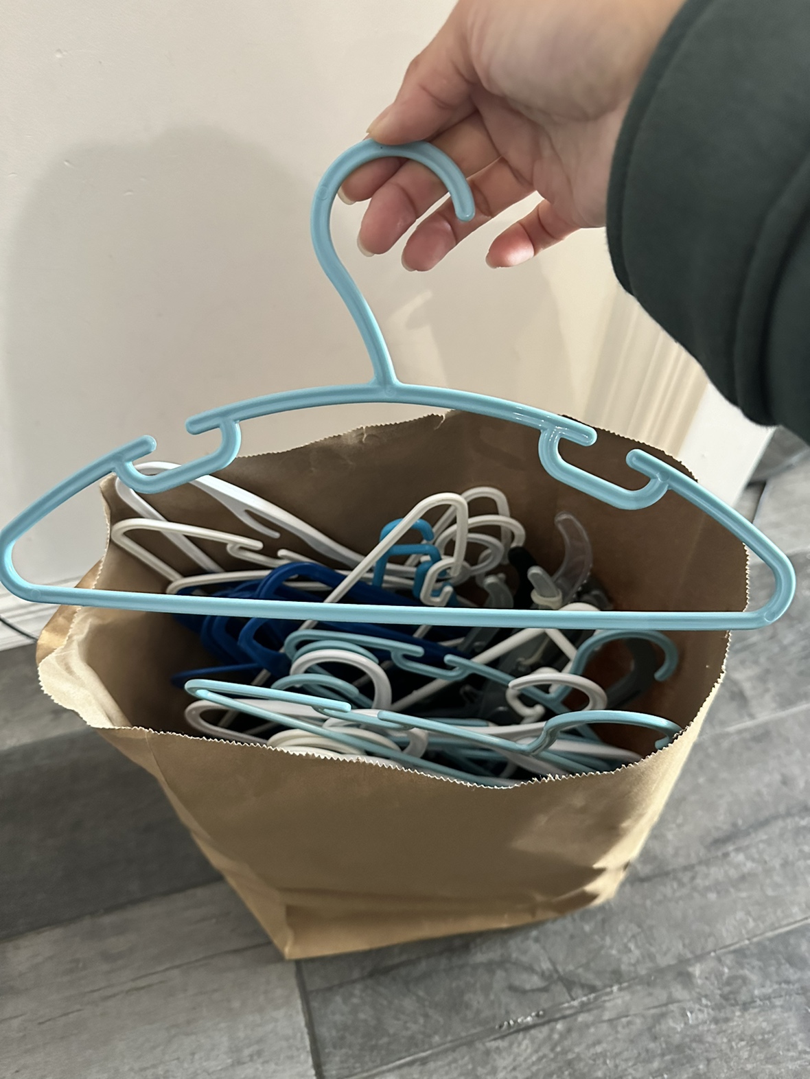Kids clothes hangers thumbnail