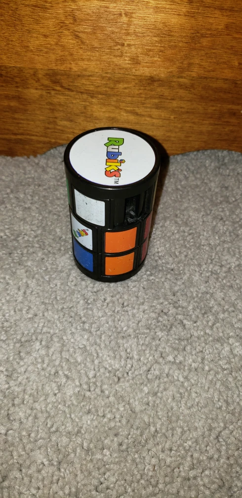 Cylinder rubiks cube. thumbnail