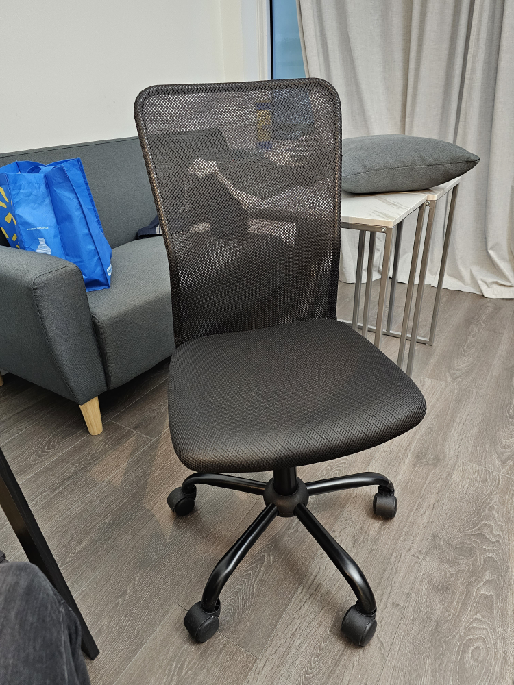 Adjustable computer chair with wheels - photo 2