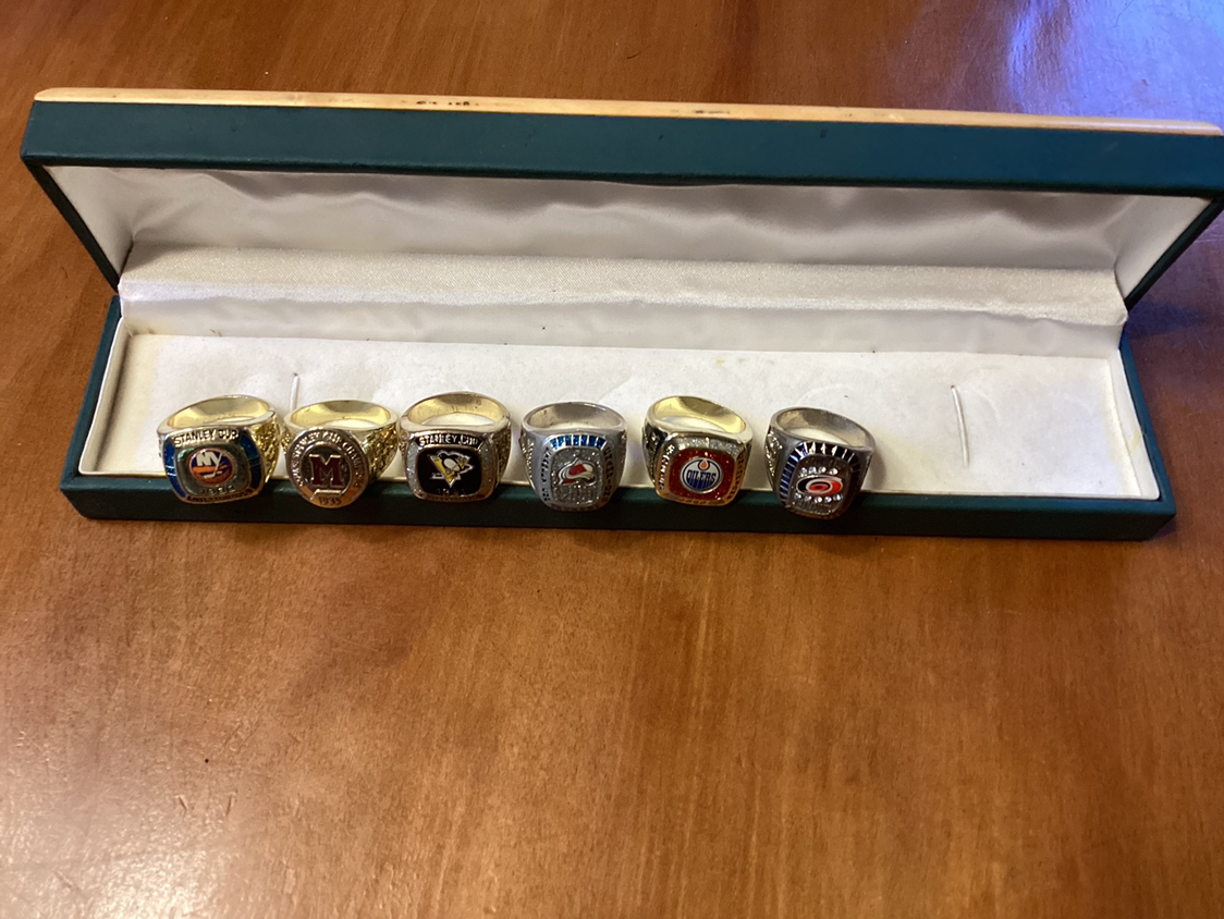 6 STANLEY CUP WINNERS rings !