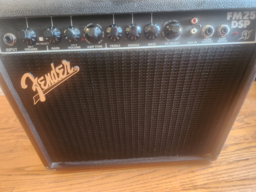 fender fm25 DSP amp