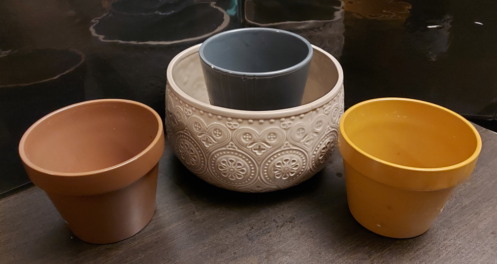 Assorted Pots - photo 2
