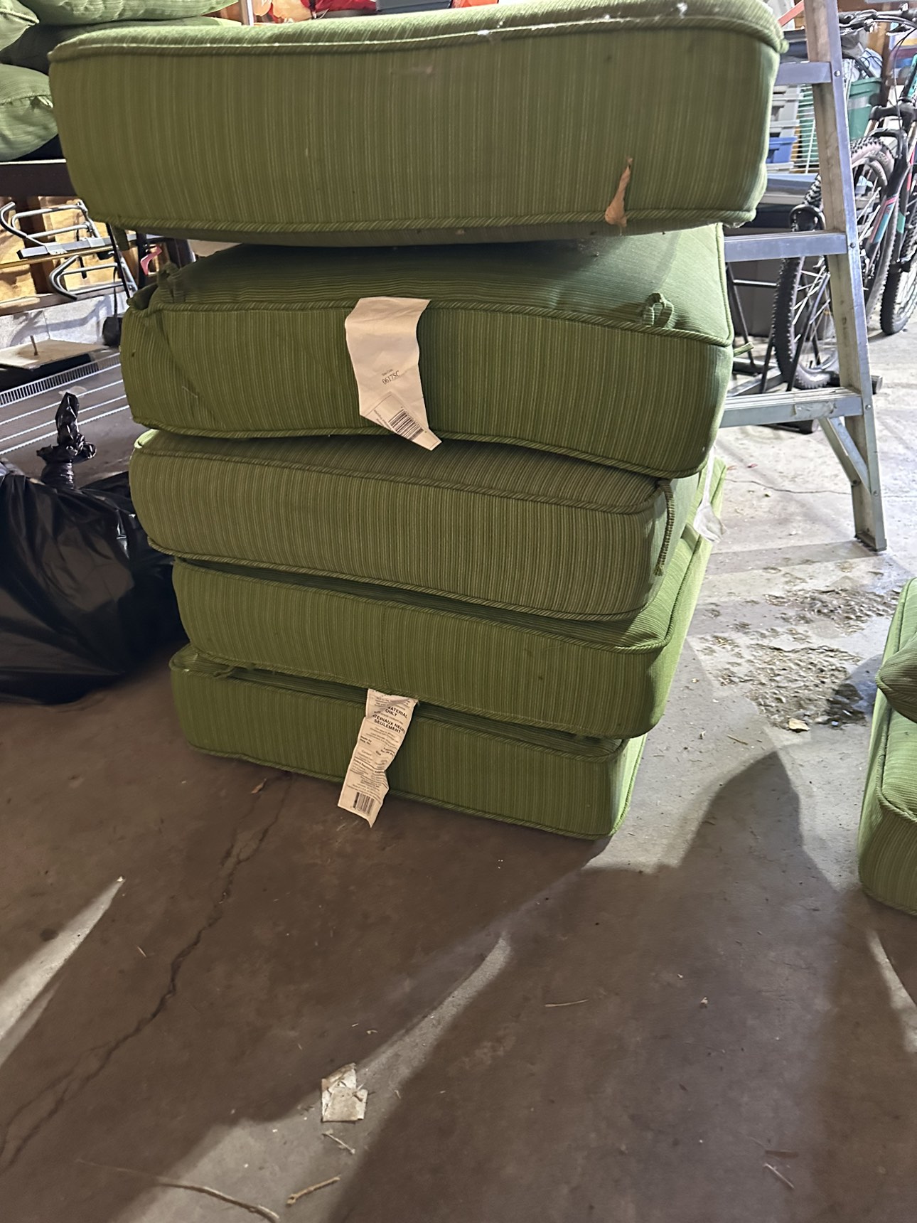Outdoor cushions - photo 3