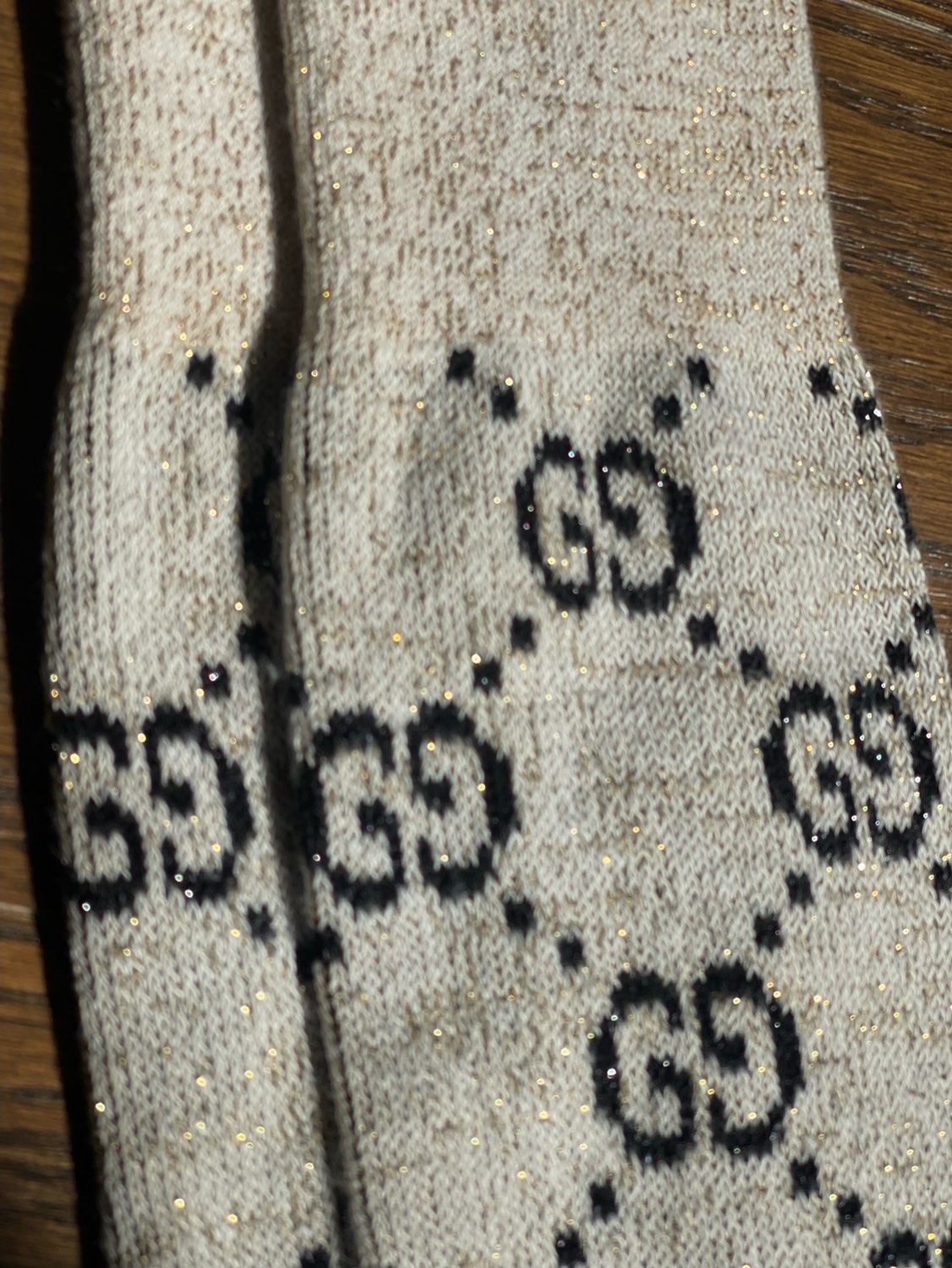 Gucci LAMÉ GG SOCKS image indicator(6)