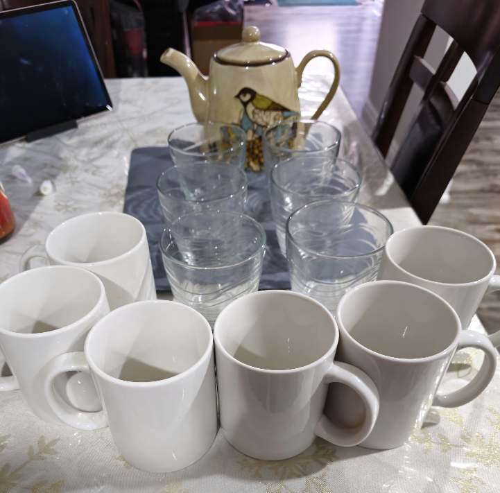 Tea cups  and Kettle thumbnail