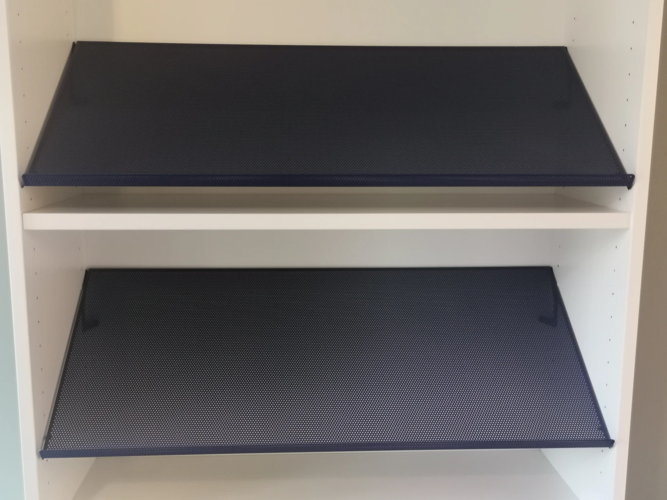 Bookshelf - photo 2