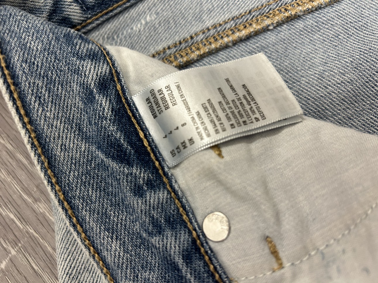American Eagle Blue Jeans image indicator(4)