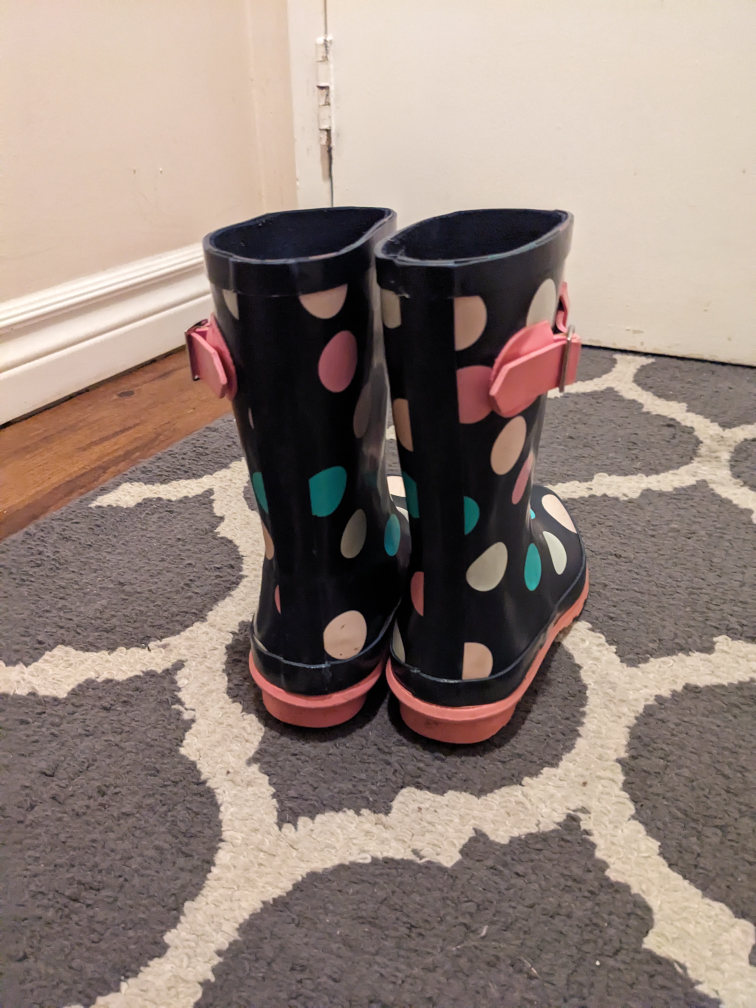 Rain boots size 1 $15 - photo 3