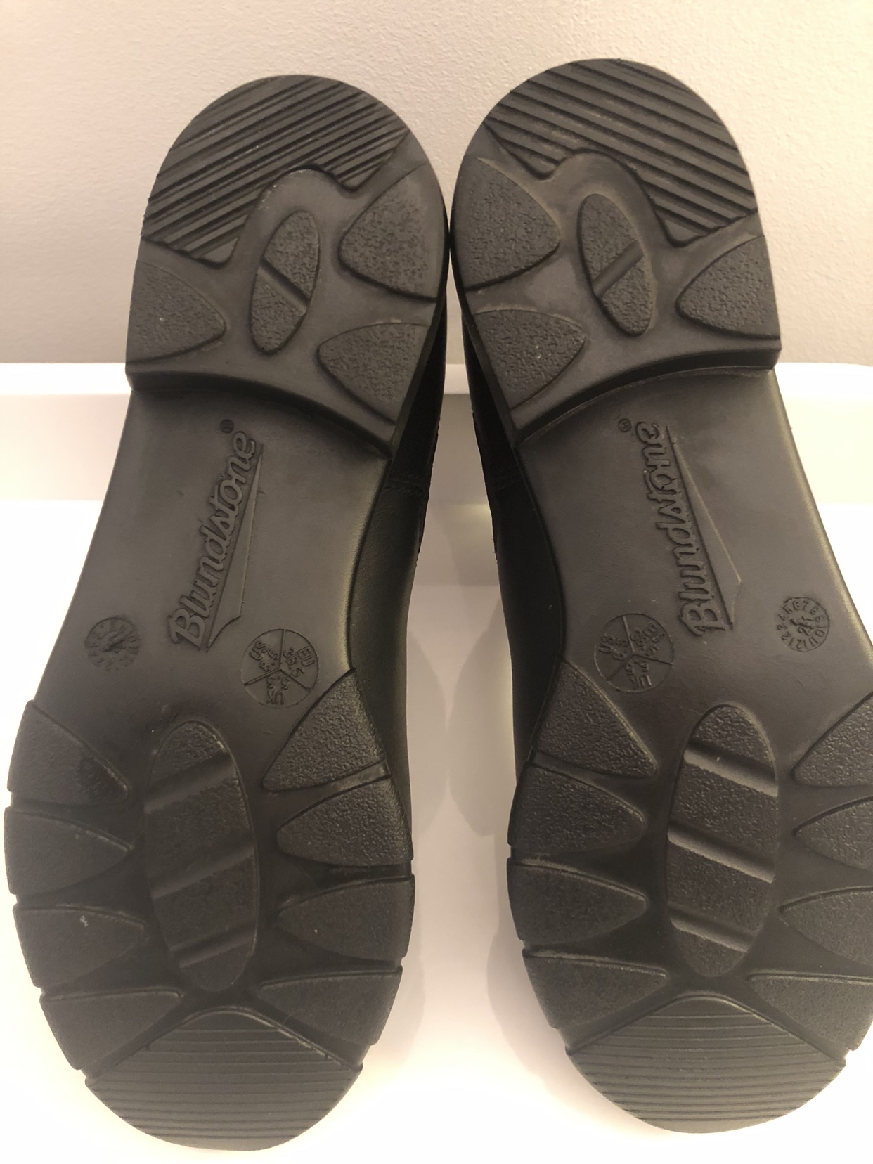 Women’s black Blundstone low heel 2068 - photo 4