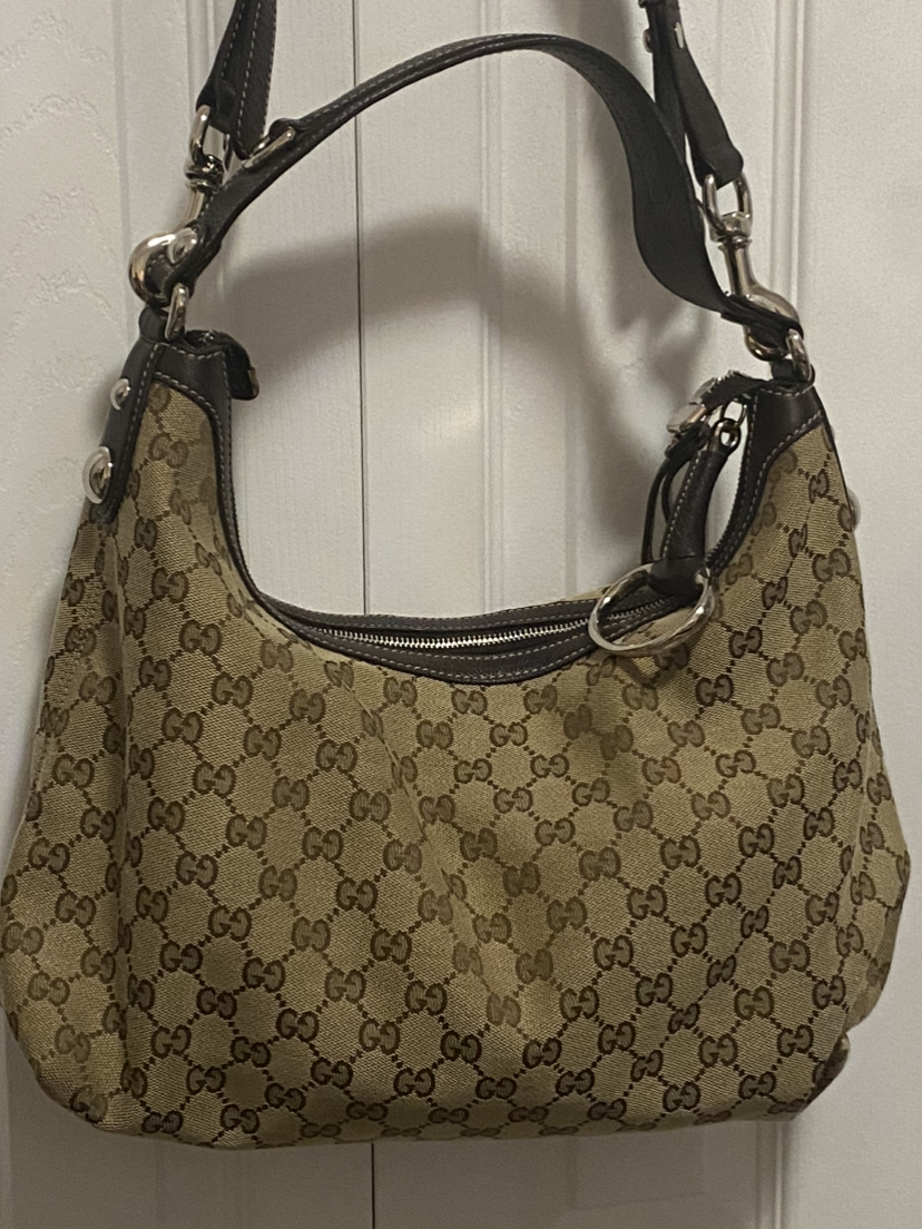 GUCCI authentic shoulder bag