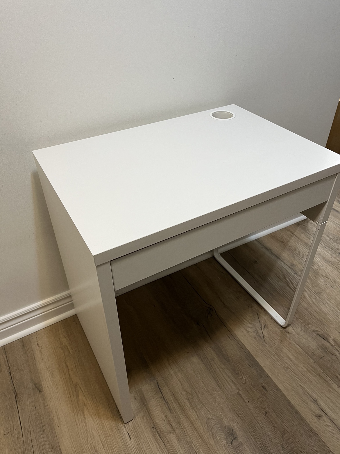 Ikea Desk - photo 4