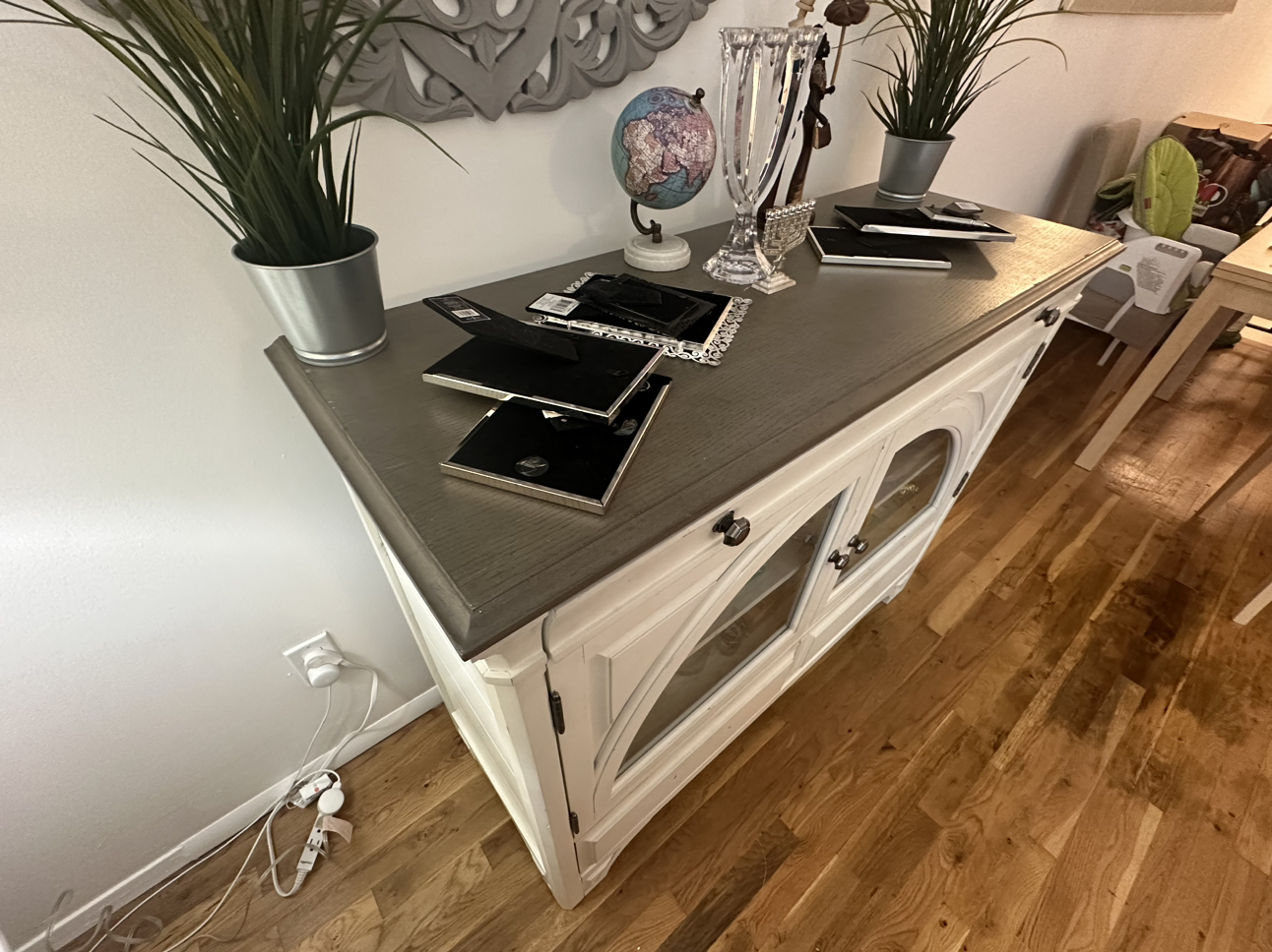 Buffet/Storage table - photo 3
