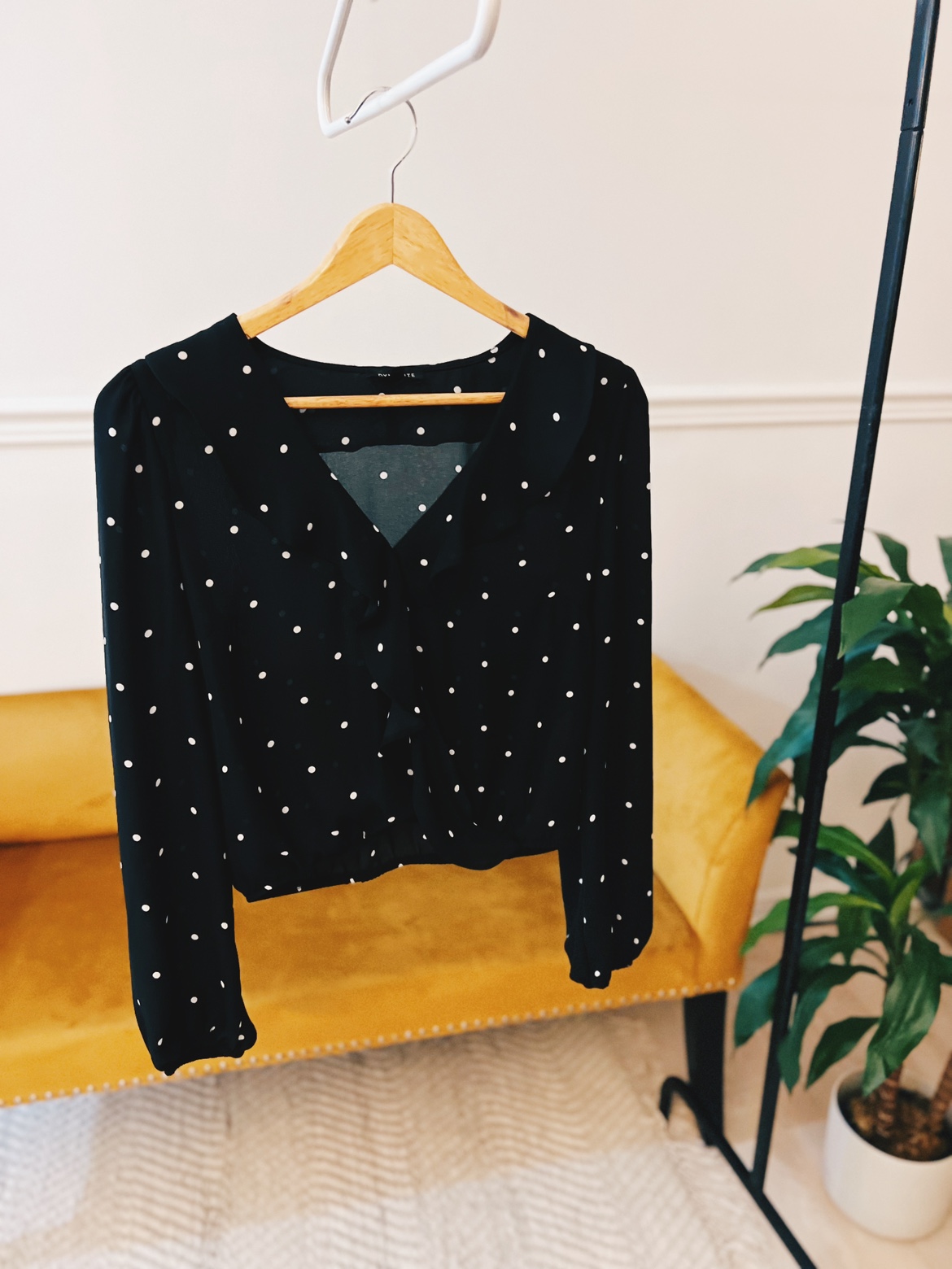 Black polka dot dress shirt - photo 2