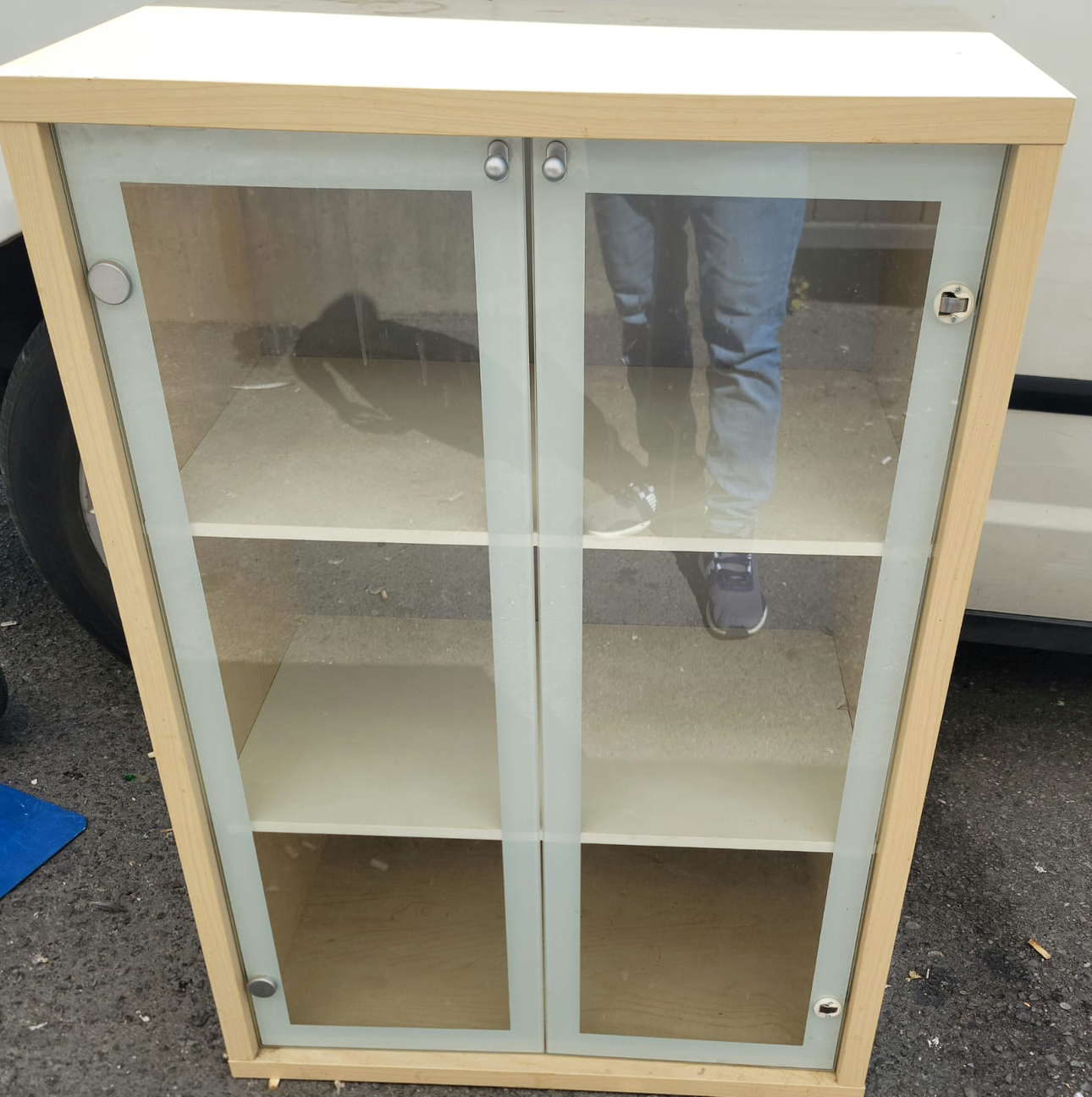 Glass door cabinet - photo 4