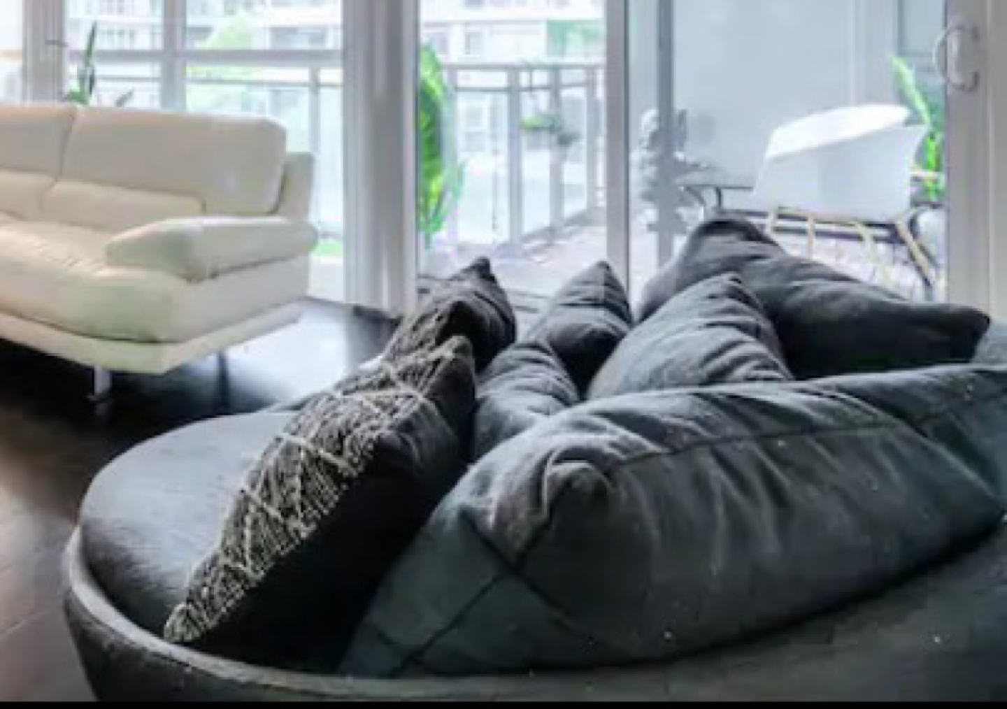 Structube round chair - photo 2