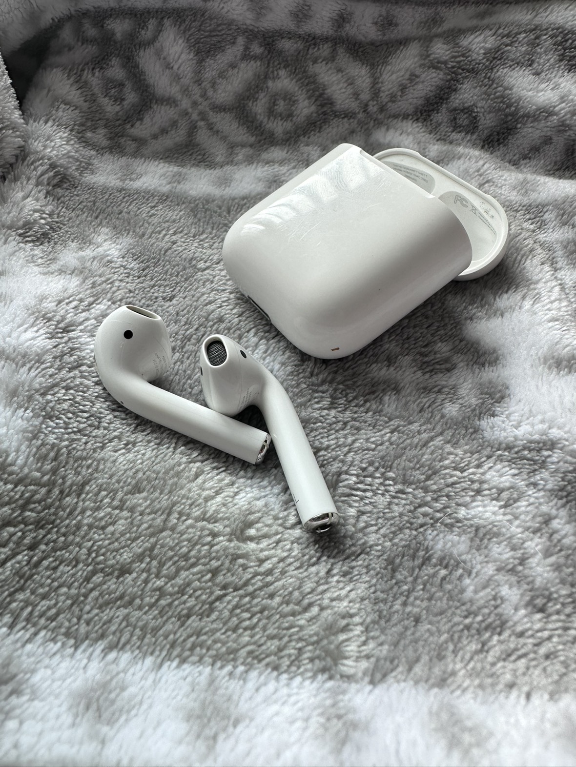 Airpods 1st Gen - photo 2