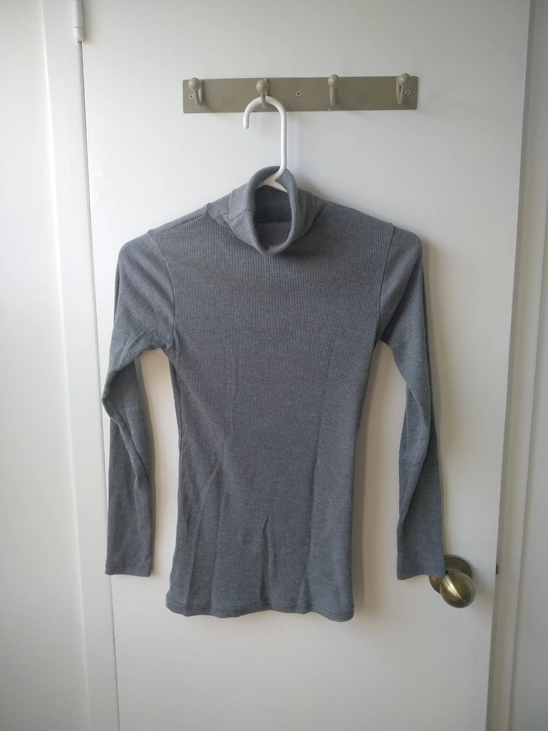 XS Turtle neck shirt thumbnail