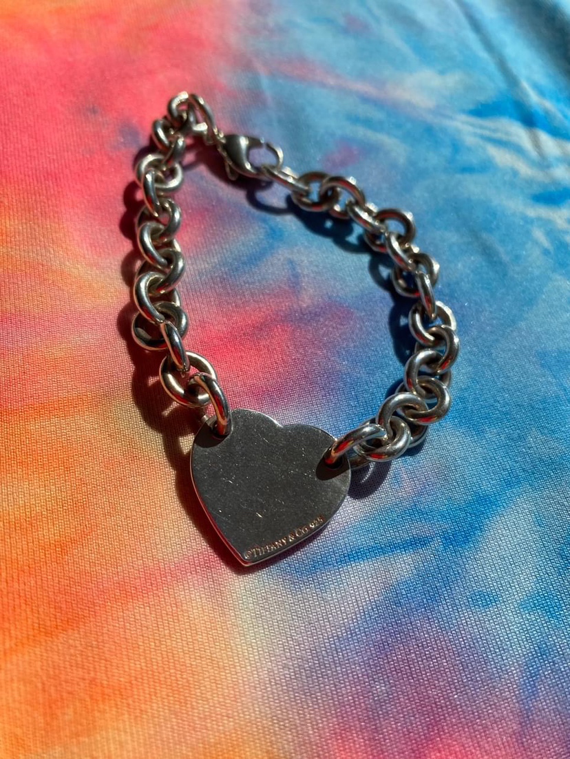 Tiffany & Co Heart Bracelt image indicator(2)