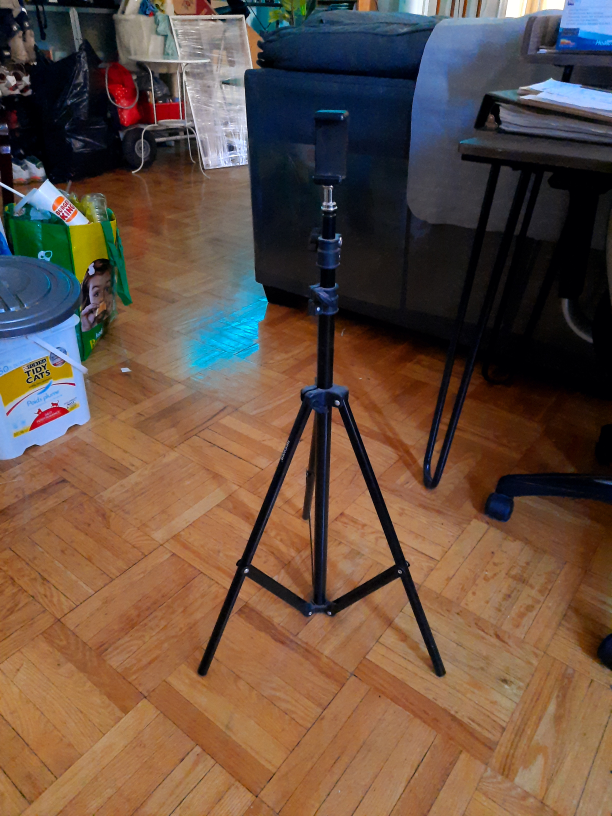 free tripod thumbnail