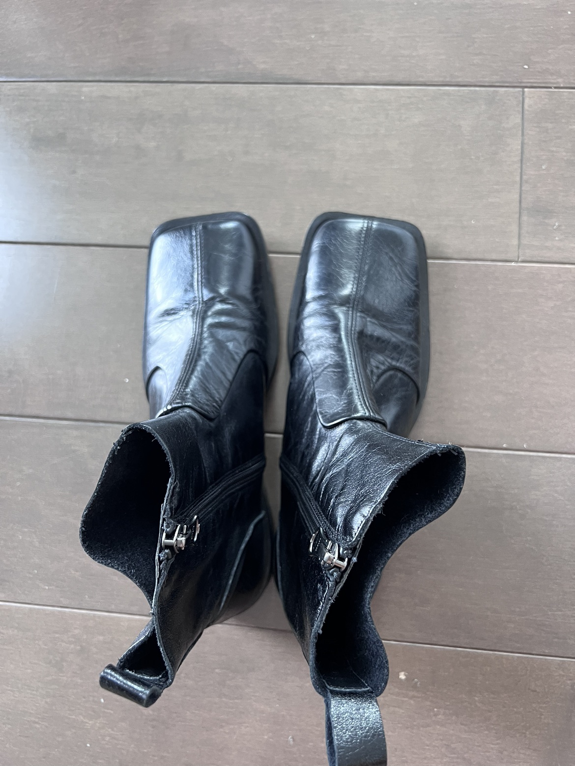 Black chic ankle boot