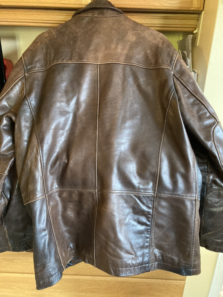 Danier brand dark brown Leather jacket image indicator(5)