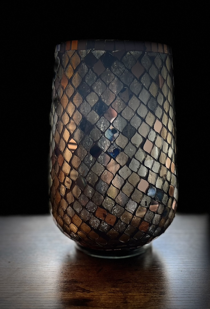 Shining vase