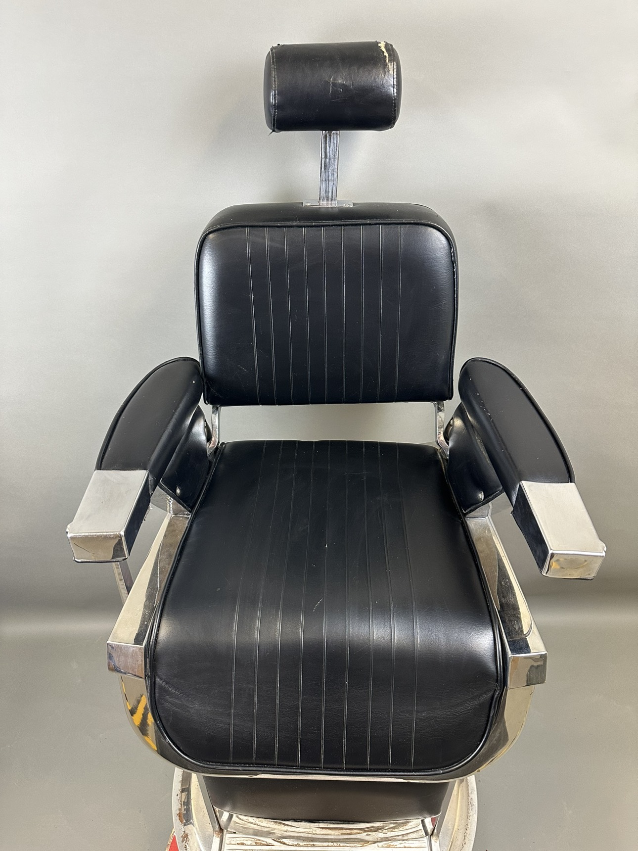 Vintage Sumyield Barber Chair - photo 2