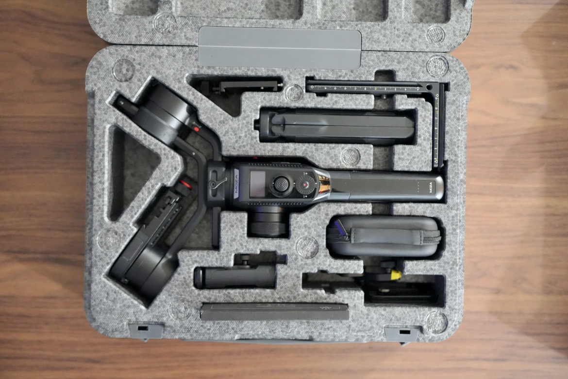 Moza Aircross 2 gimbal (With dual handles)