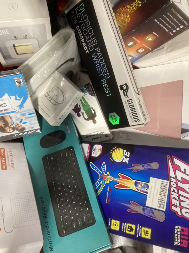 Mega Clearance Sale 2023 | Everything For $10 | Steal Deal | - photo 4