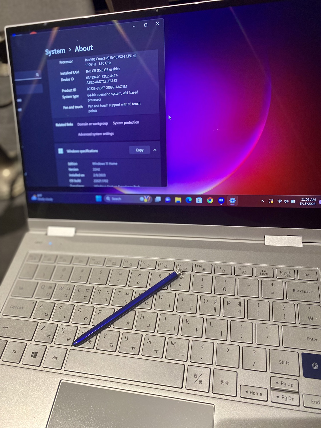 Samsung Galaxy Book Flex Ultra-Slim Laptop image indicator(4)