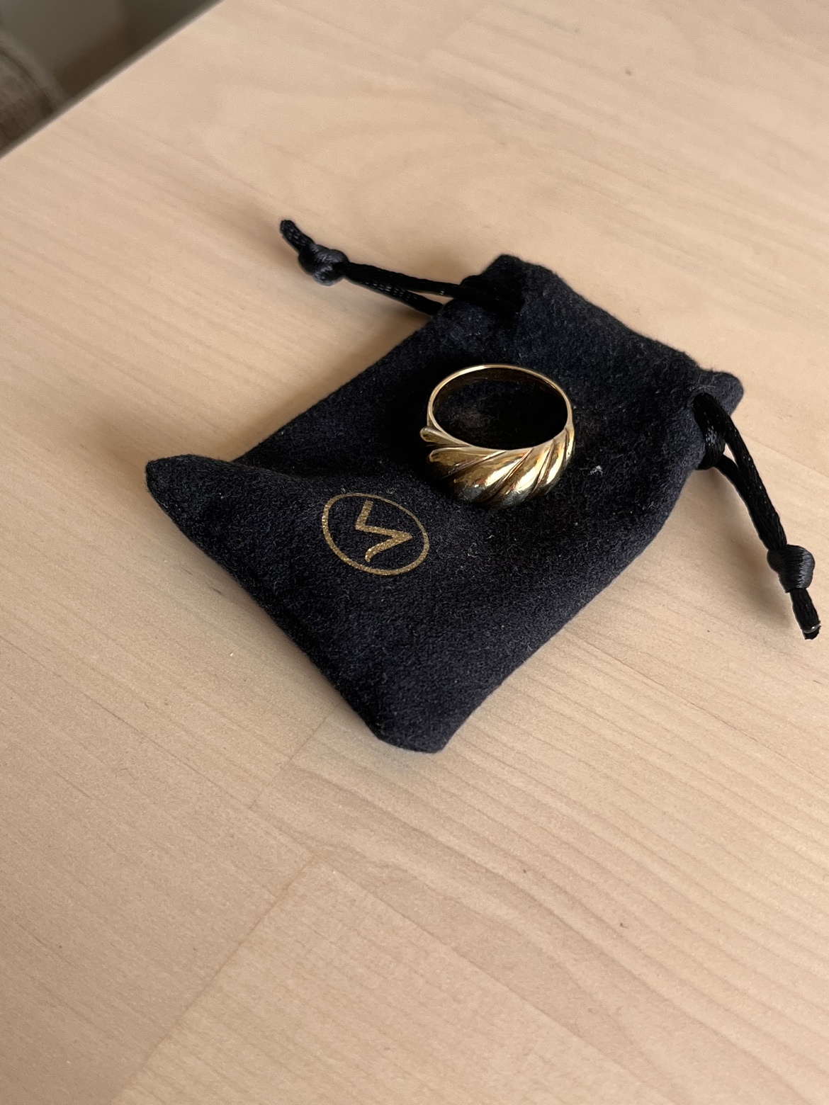 Mejuri Croissant Ring image indicator(3)