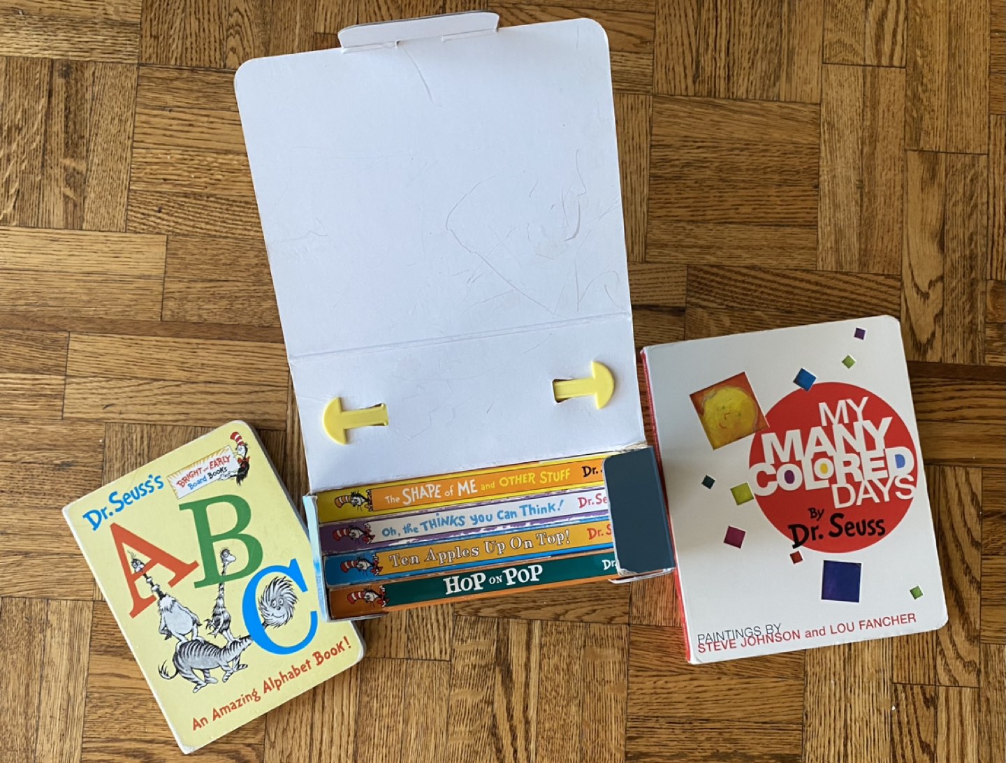 Dr Seuss board book set image indicator(3)