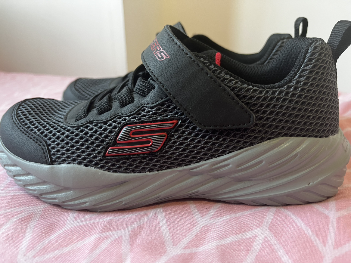 BRAND NEW KID’S SHOE SIZE 1 image indicator(2)