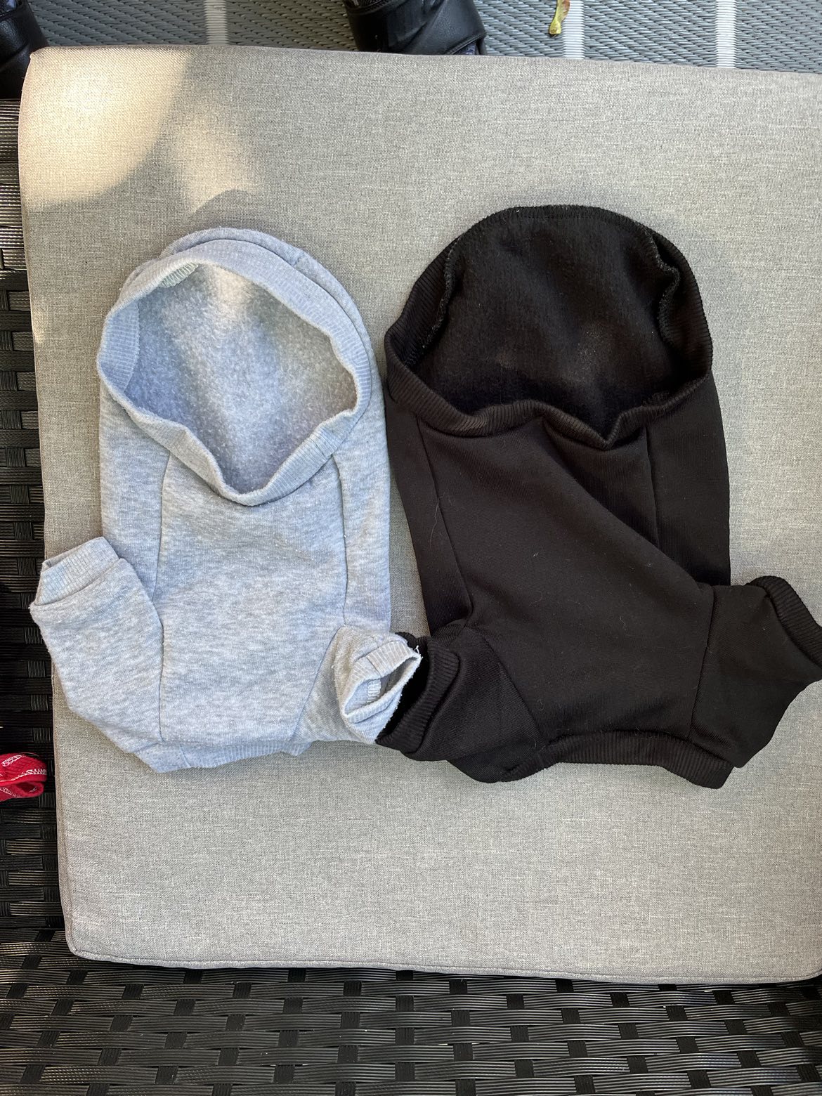 SMALL DOG CLOTHES thumbnail