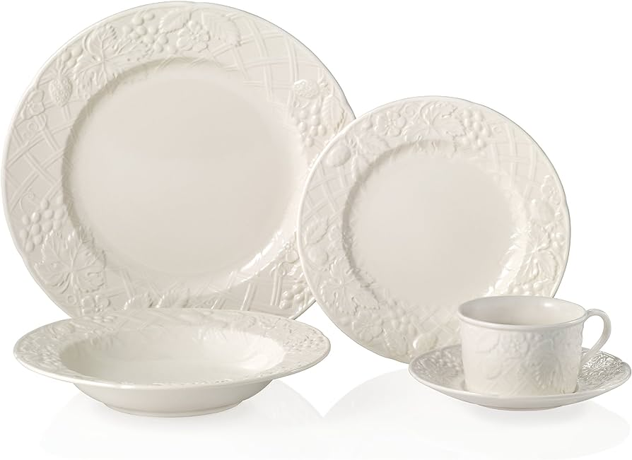 Mikasa English Countryside 5 piece setting
