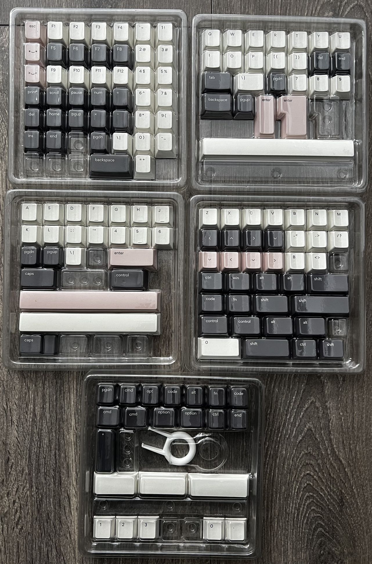 Osume Little Ghost Keycaps - photo 2