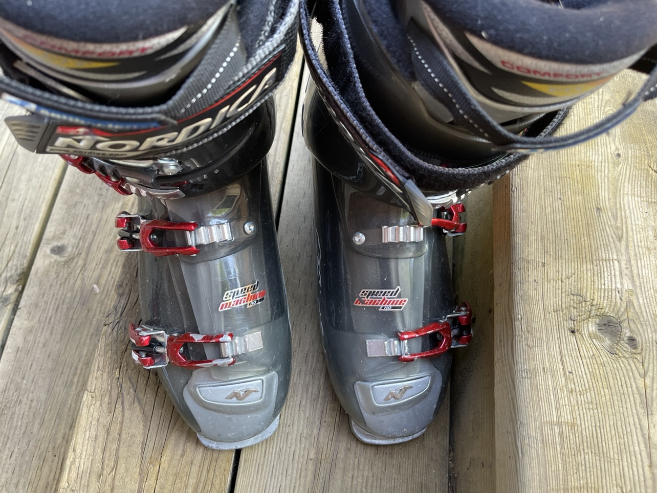 Men’s Nordica 30.5cm downhill ski boots - photo 3