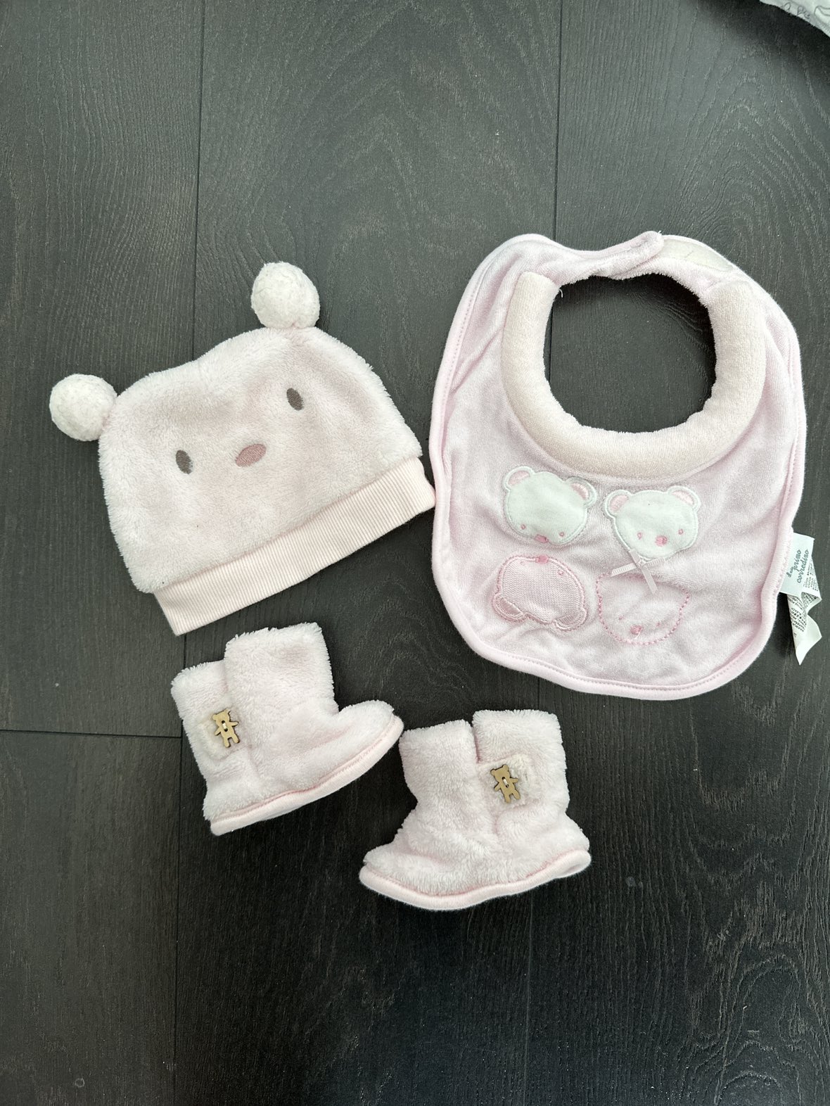 Almost 100 Baby Girl Clothes pieces  - Clearing out everything image indicator(7)