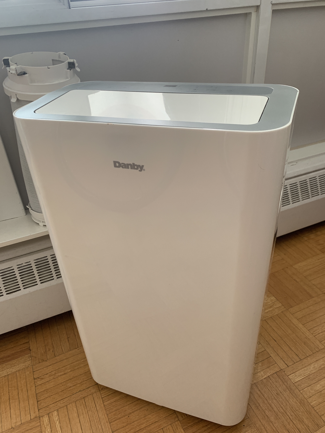 Portable Air Conditioner - photo 2