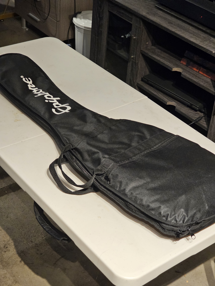 Guitar, Case, and Mini Amp! - photo 3