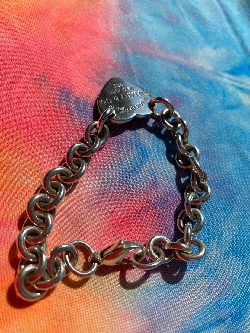 Tiffany & Co Heart Bracelt image indicator(3)