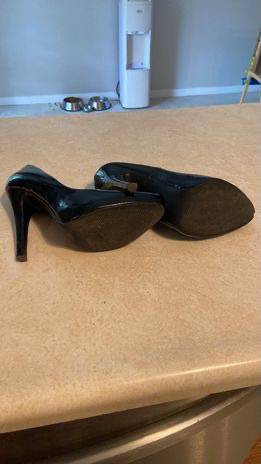 Jules + James Black Pumps 7 image indicator(5)