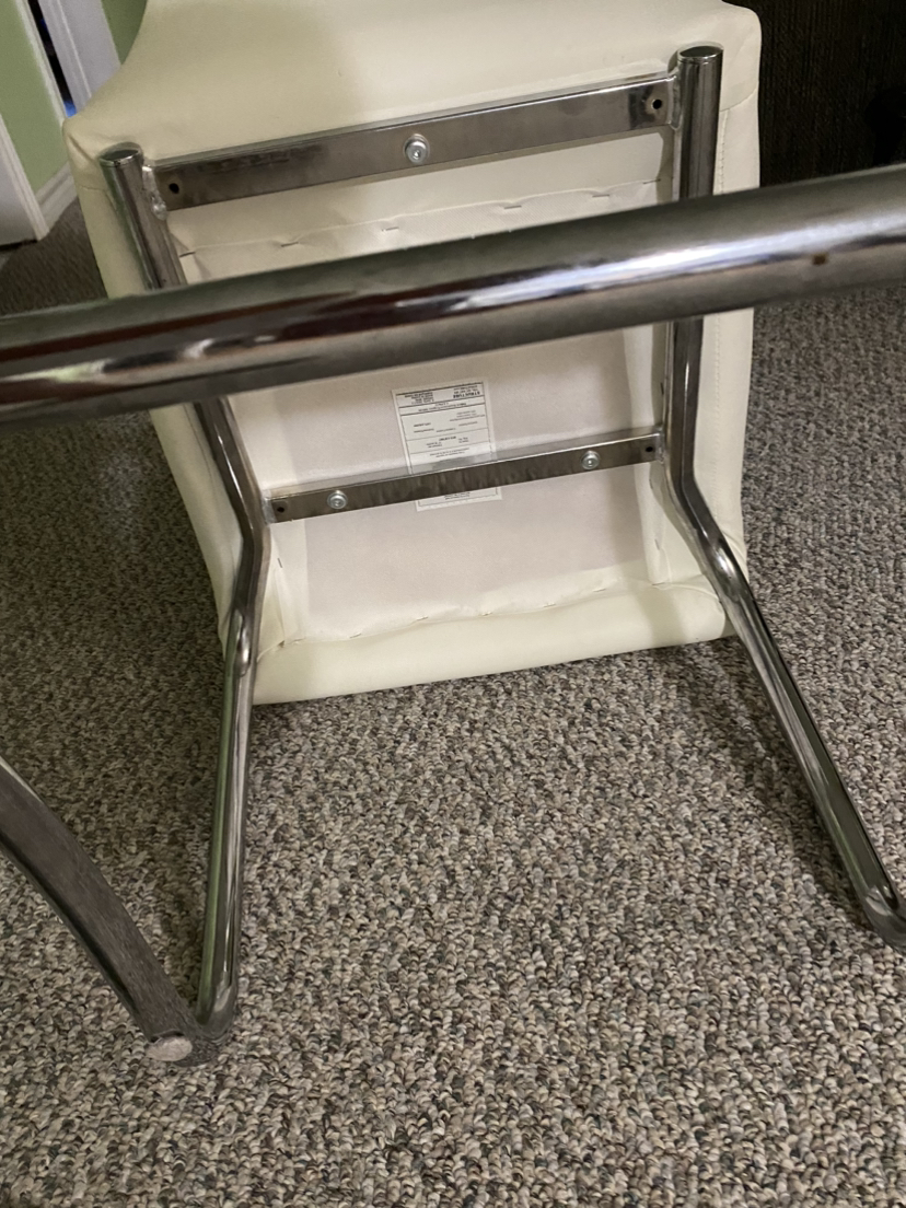 Six White Structube chairs - photo 2