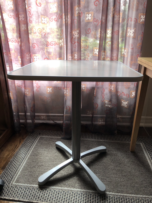 Small bistro table - IKEA - photo 3