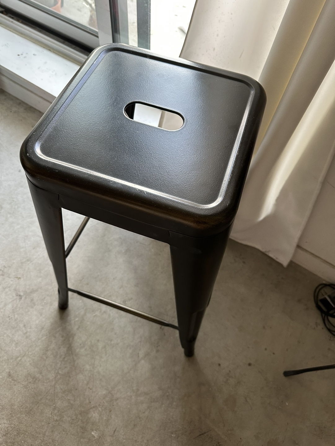 Stool - photo 2