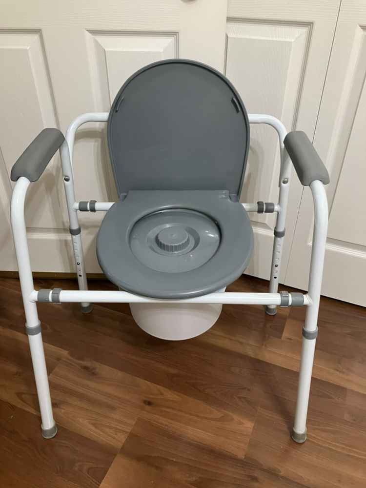 Like new Safety First toilet seat with safety bars thumbnail
