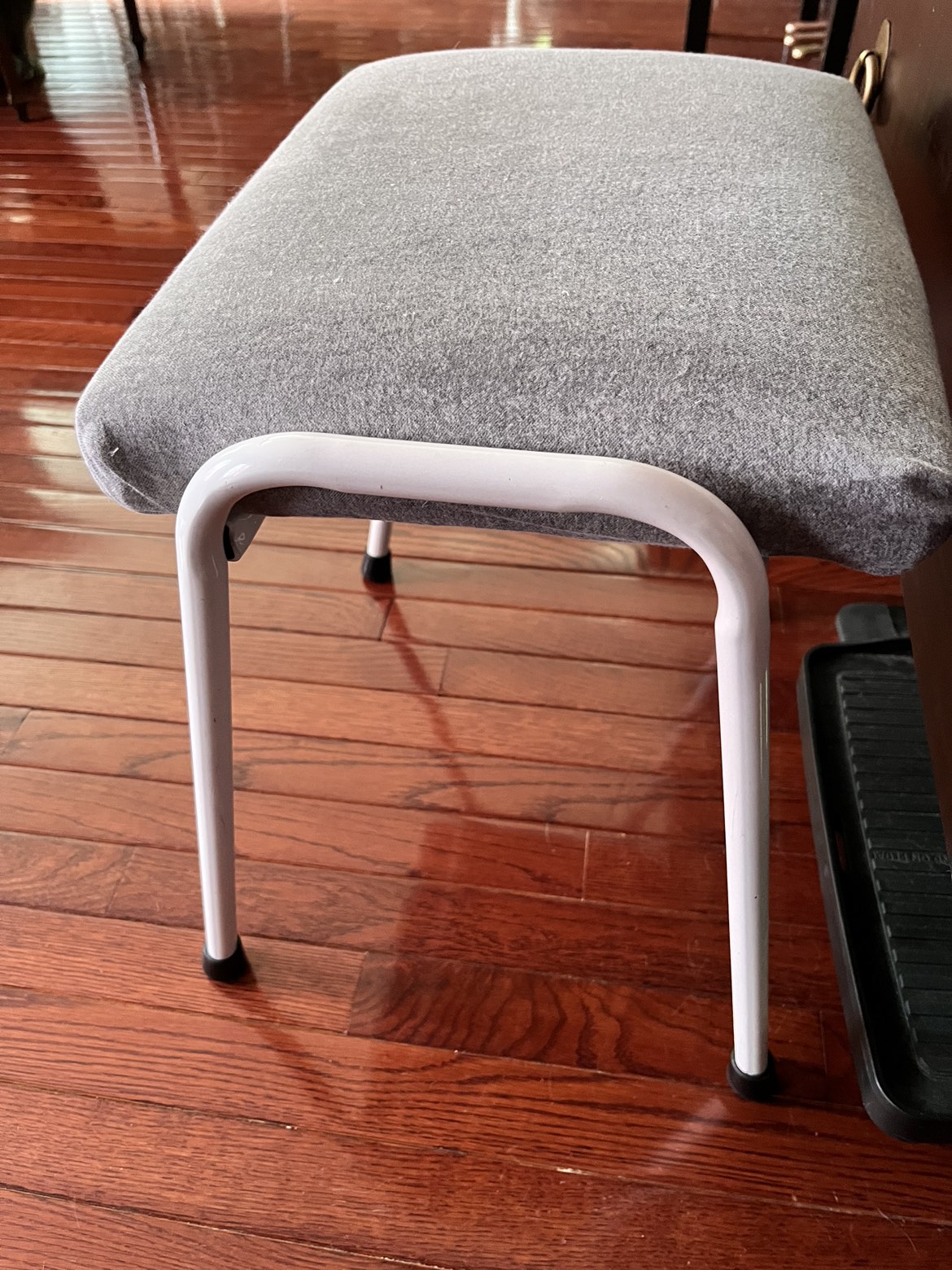 Retro Stool image indicator(4)