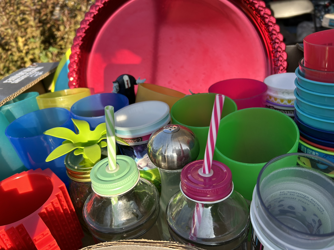 Garage sale - free stuff image indicator(2)