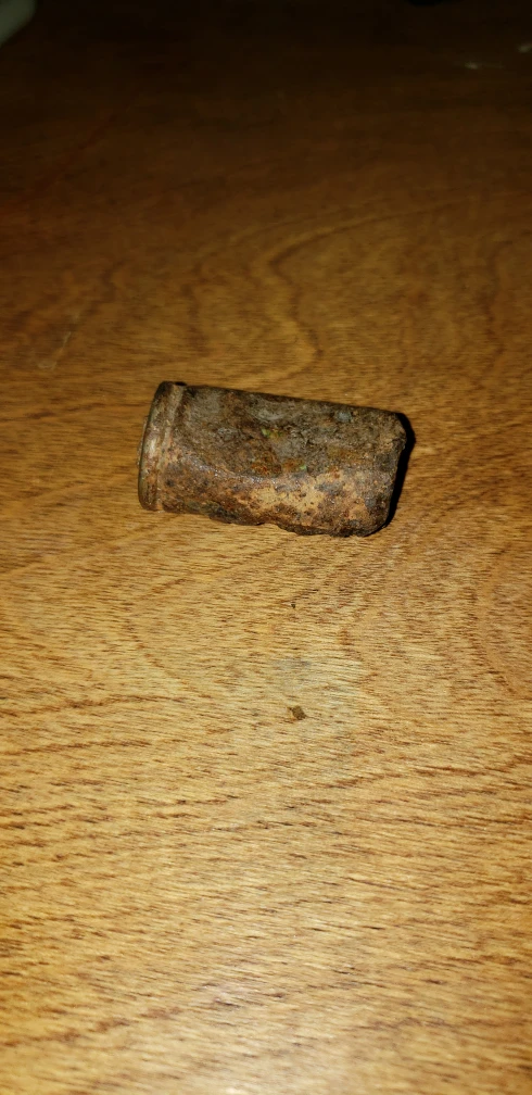 Rusty old battery - photo 2